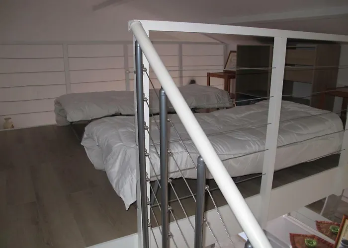 Mare Bellu Agosta Feriehus *